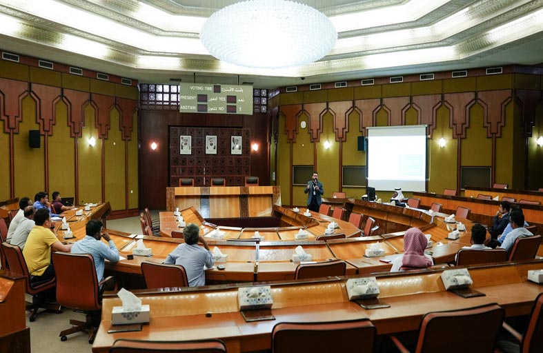 بلدية مدينة أبوظبي تدعو شركات البناء والإنشاء للالتزام بإجراء الفحص الفني المعتمد للأدوات والمعدات