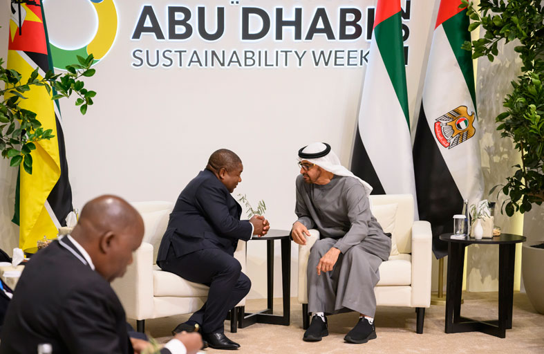 على هامش فعاليات القمة العالمية لطاقة المستقبل..رئيس الدولة يلتقي عدداً من قادة الدول الصديقة 