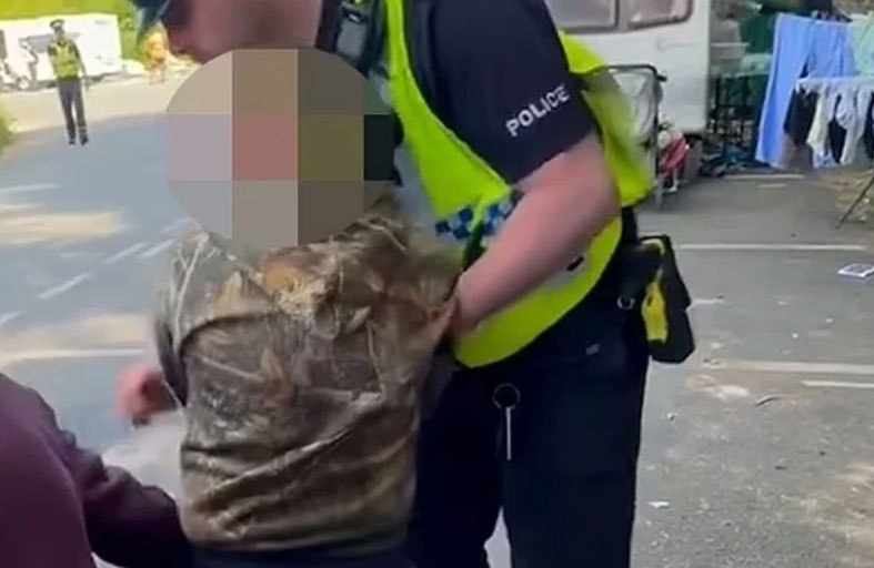 الشرطة تعتقل طفلين بسبب تهديد بسكين