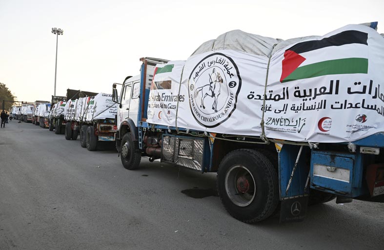 اليوم... الإمارات تحتفي باليوم العالمي للعمل الإنساني 