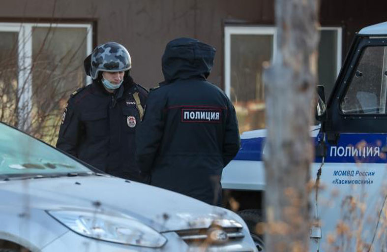 يقتل خمسة أشخاص بسبب صوتهم العالي