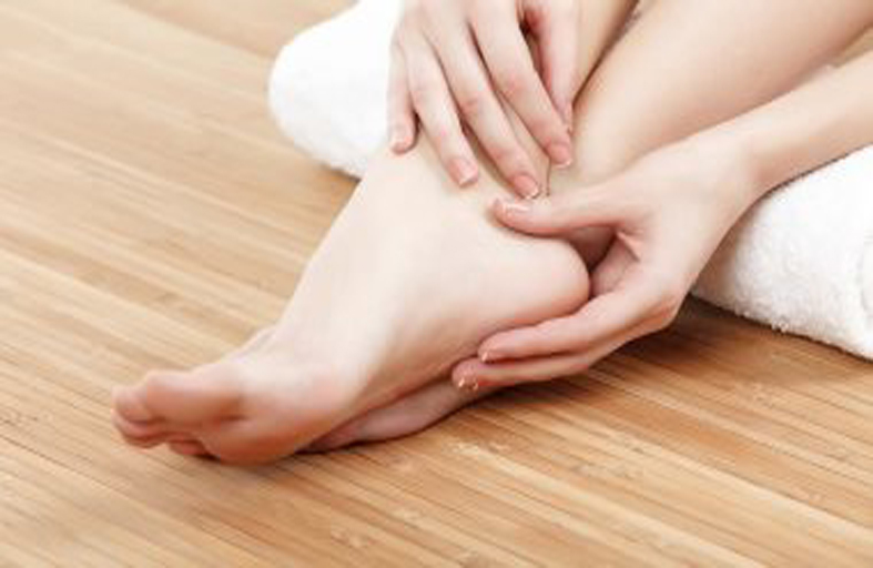 هل تشعر بألم في كعب القدم؟ نصائح لمواجهته