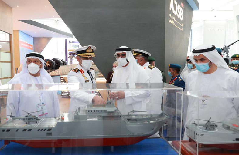 البواردي يقوم بجولة في معرض آيدكس 2021