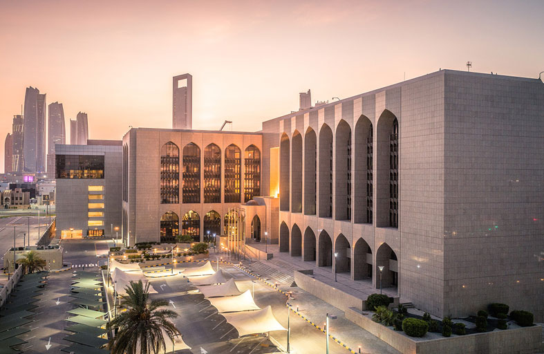 447.8 مليار درهم رأسمال واحتياطيات بنوك الإمارات بنهاية يونيو بنمو سنوي 12 %