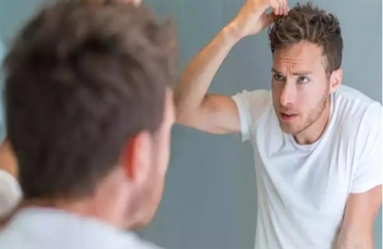 حيل عليك اتباعها لتجنب ظهور الشيب المبكر