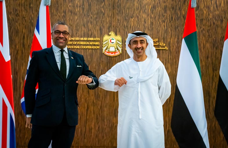 عبدالله بن زايد يستقبل وزير الدولة البريطاني لشؤون الشرق الأوسط وشمال أفريقيا