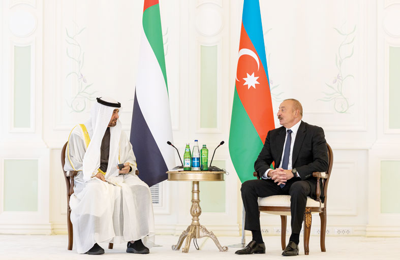 رئيس الدولة ورئيس أذربيجان يؤكدان العمل لترسيخ أسس السلام والاستقرار والأمن العالمي