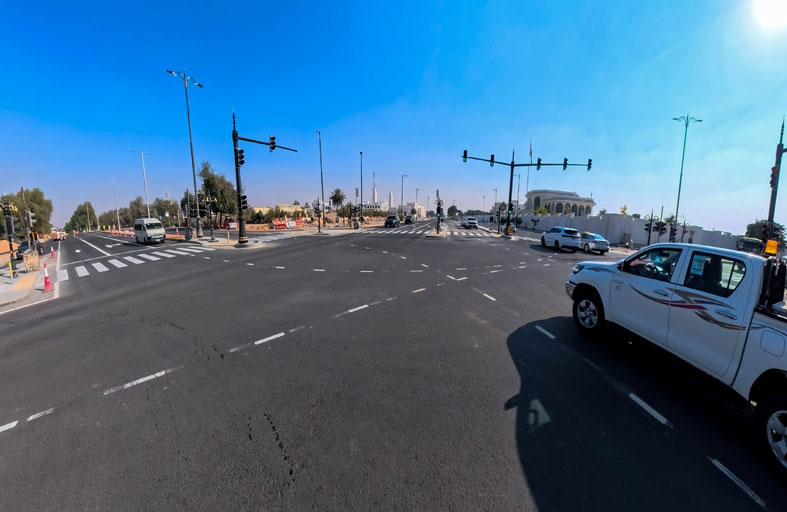 إنجاز أعمال تطوير وتحسين طريق الشيخة سلامة بنت بطي بمدينة زايد