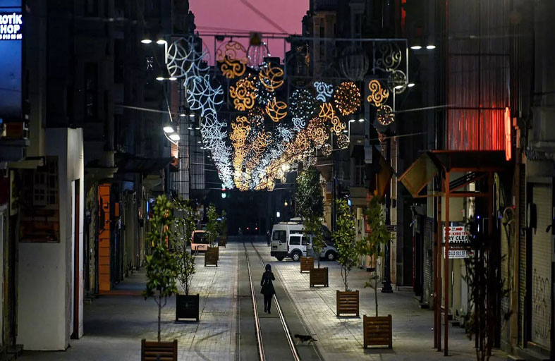 تركيا تعتزم إطلاق سراح آلاف السجناء  