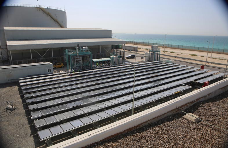 شراكة بين كهرباء دبي وديسولينيتر لبناء نظام مستدام صفري الانبعاثات لتحلية وتنقية المياه