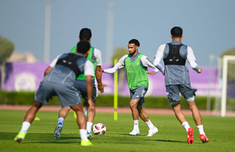 منتخبنا الوطني لكرة القدم يختتم معسكر أبو ظبي استعدادا لكأس آسيا