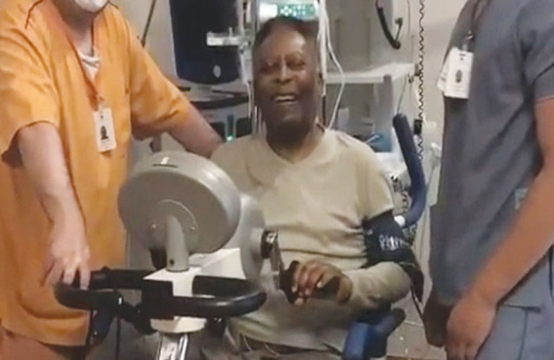 بيليه يمارس التمارين ويأمل في مغادرة المستشفى قريباً 