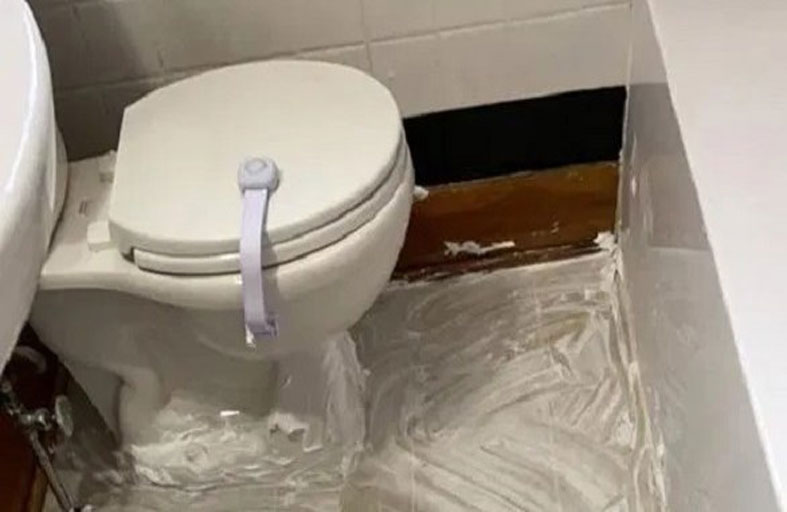 تستخدم رغوة الحلاقة لإزالة الروائح الكريهة 