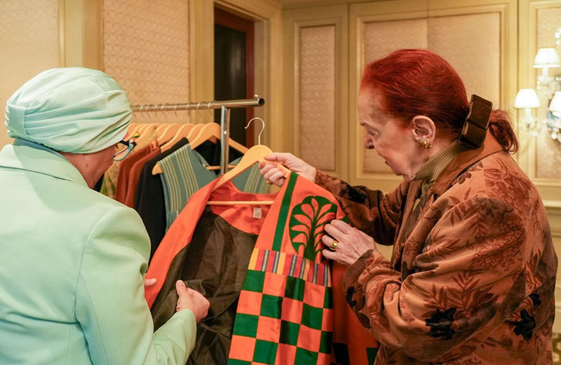 جواهر القاسمي تزور مستشفى أهل مصر وتؤكد التزامها بمساندة مصر الخير