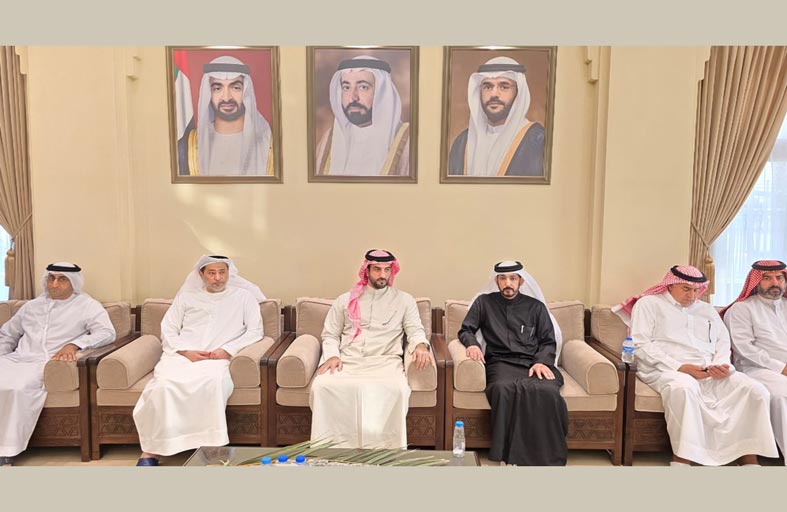 سلطان بن أحمد القاسمي يعزي في وفاة سعيد خلفان المري