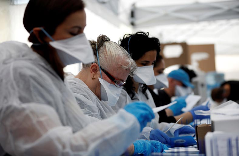 أعراض خفيفة لأطفال مصابين بالفيروس 