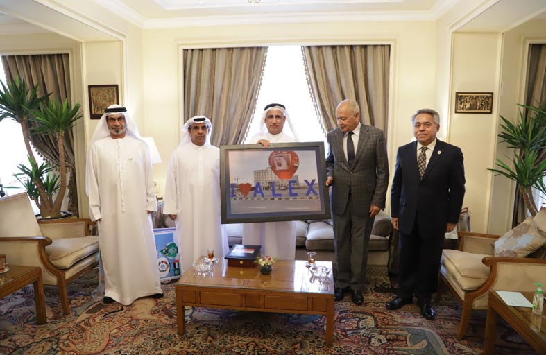 أبو الغيط يدشن تصميم منطاد جامعة الدول العربية