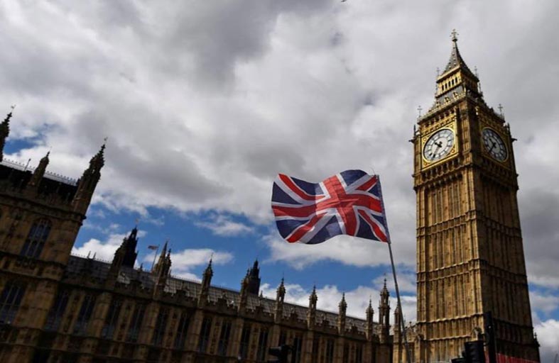 الدين البريطاني يتجاوز 100 % من الناتج المحلي الإجمالي