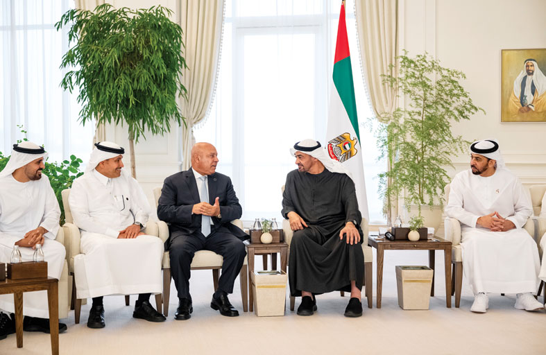 رئيس الدولة يستقبل المشاركين في معرض ومؤتمر (جلوبال ريل 2025) 