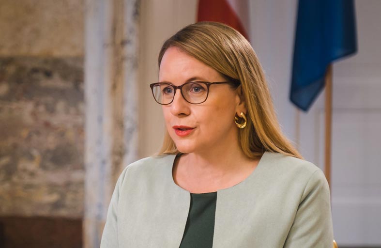 وزيرة اقتصاد النمسا: «إكسبو دبي» يمهد الطريق لفتح أسواق جديدة ويعزز التعاون الدولي