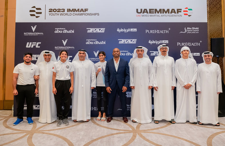 أبوظبي تضع اللمسات الأخيرة لاستضافة بطولة العالم للفنون القتالية المختلطة 