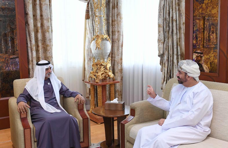 نهيان بن مبارك يستقبل سفير سلطنة عمان