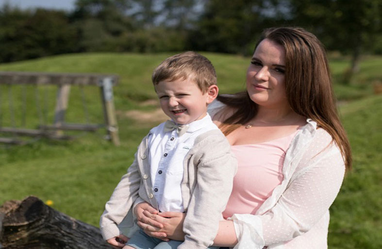 تفقد الشعور بالألم بعد إنجاب طفلها الأول