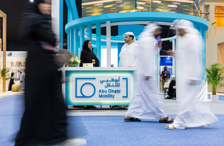 مركز النقل المتكامل يستعرض أبرز مشاريعه في التنقل الذكي والمستدام 