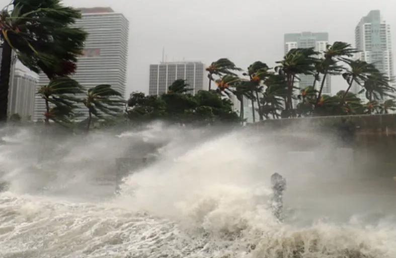 علماء: تغير المناخ جعل الإعصار جايمي أكثر سوءا 