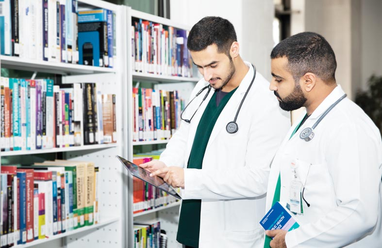 برنامج الدراسات العليا في الصيدلة السريرية بجامعة الإمارات يحصل على الاعتماد الكامل من مجلس الاعتماد الأمريكي لتعليم الصيدلة