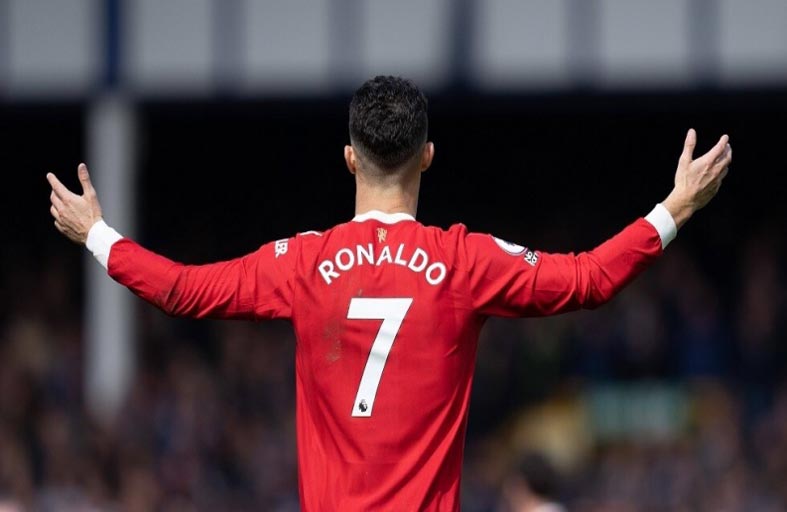 ماذا قال مدرب يونايتد عن مشاركة رونالدو 37 دقيقة؟