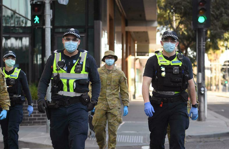 شرطة أستراليا تشتبك مع محتجين بسبب كورونا 