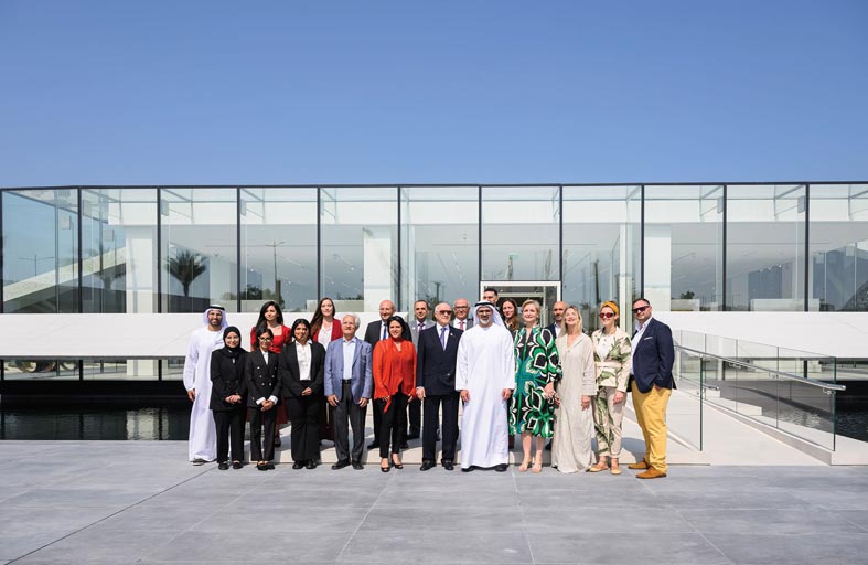 خالد بن محمد بن زايد يزور مؤسسة بسام فريحة للفنون