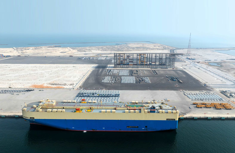 موانئ دبي العالمية توسّع طاقتها الاستيعابية للمركبات في ميناء جبل علي