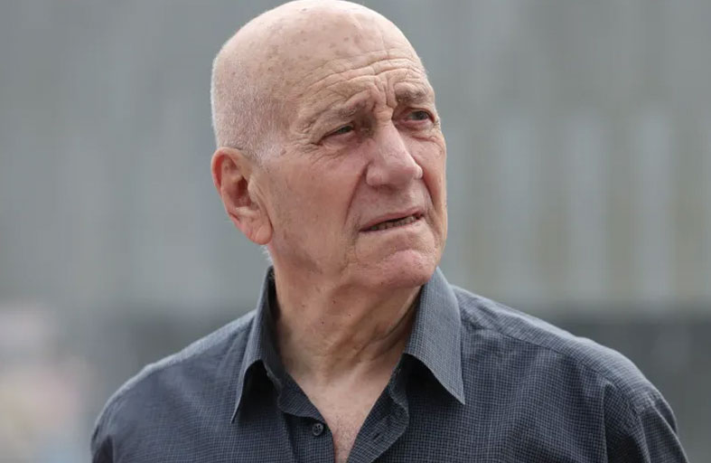 أولمرت: استمرار الحرب على غزة «جريمة» ويجب أن تتوقف فورا