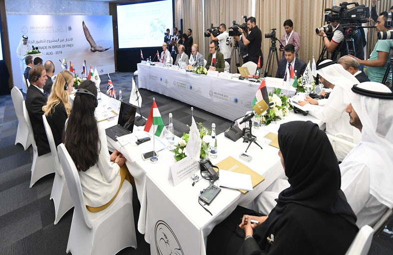 معرض أبوظبي الدولي للصيد يستضيف مؤتمراً علمياً حول مُستقبل رياضة الصيد بالصقور