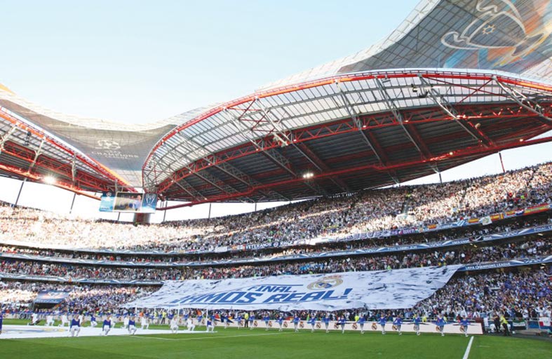 إعادة فتح الملاعب في فرنسا بـ5 آلاف متفرج 