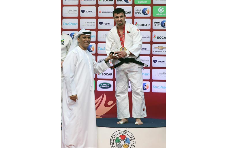 محمد بن ثعلوب يثمن مكرمة رئيس الدولة لأصحاب الإنجازات الرياضية