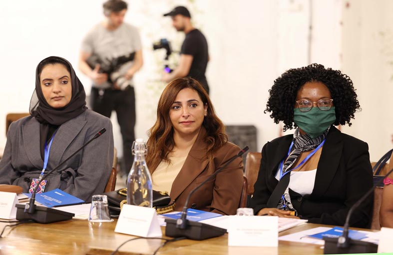 بدور القاسمي تبعث رسالة محبة وسلام للناشرين في القوقاز والبحر الأسود