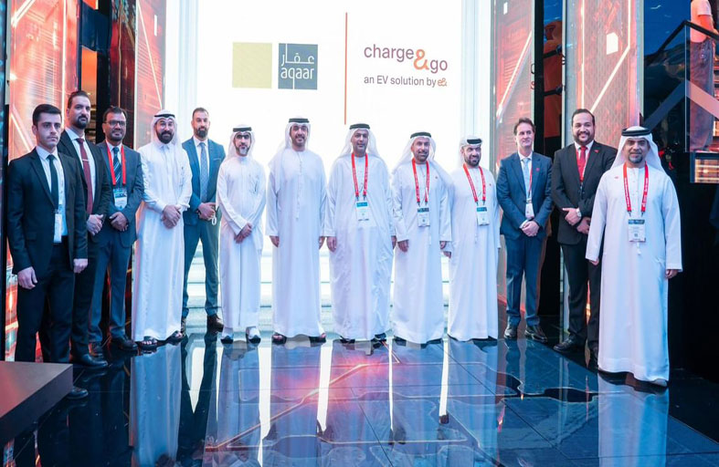 «عقارات عجمان» توقع مذكرة تفاهم مع «تشارج آند جو» لتطوير محطات شحن المركبات الكهربائية