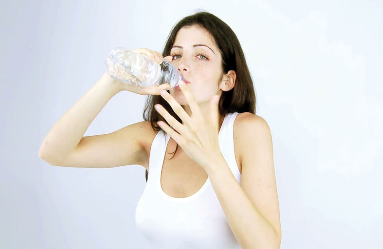 حمية الماء.. تخسيس سريع وقصير الأجل غالباً