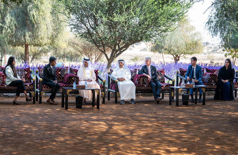 سعود بن صقر يستقبل  قنصل عام الهند