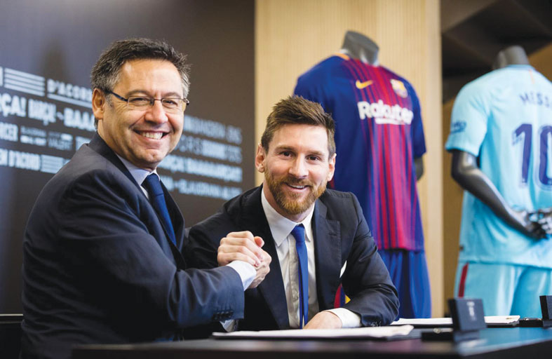 الكل للبيع باستثناء 7.. رئيس برشلونة يحدد أسماء «الباقين»