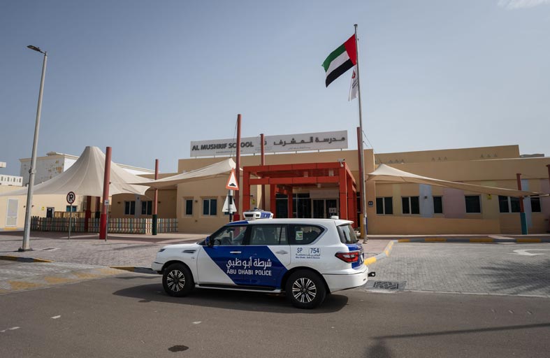 شرطة أبوظبي تستعد للعام الدراسي الجديد بخطة تأمين لسلامة الطلبة