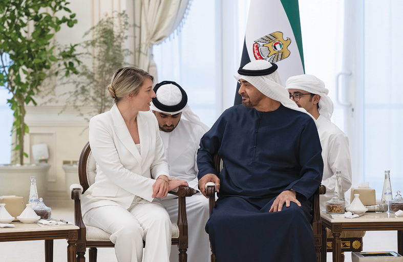 رئيس الدولة يبحث مع وزيرة الخارجية الكندية تطورات الأوضاع في المنطقة وأولوية توفير الحماية الكاملة للمدنيين في غزة  