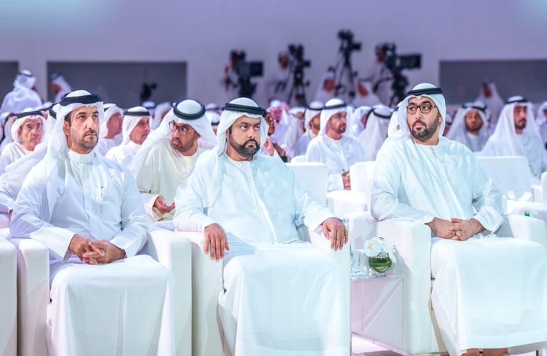 محمد الشرقي: اجتماعات حكومة الإمارات محطةٌ هامةٌ لاستعراض مسيرة الإنجازات والطموحات على المستويات كافة