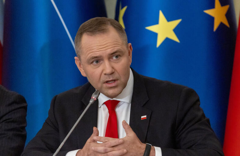 زيارة رئيس بولندا لألمانيا.. بين ماضٍ مناهضٍ للنازية وحاضرٍ مهددّ من روسيا