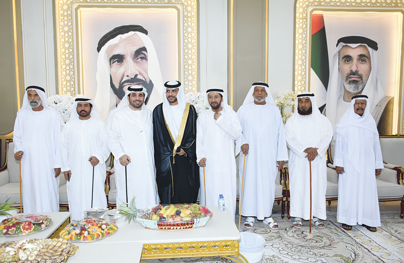 هلال محمد الكعبي يحضر أفراح  الوحشـي والحميـري في أبو ظبـي