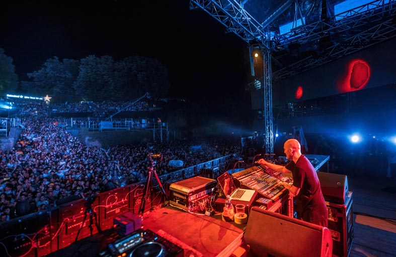 جناح صربيا في إكسبو 2020 دبي يتيح للزوار حضور مهرجان إكزيت بتقنية الواقع الافتراضي