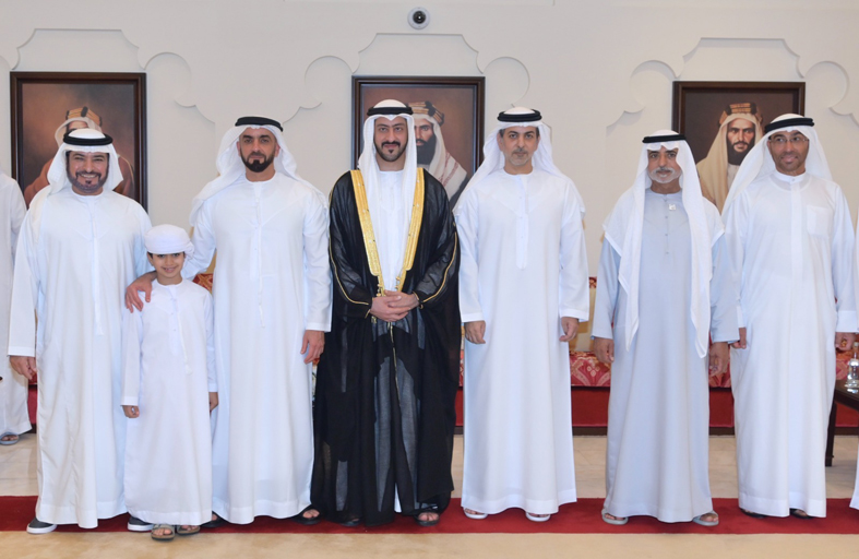 سيف بن زايد يحضر أفراح آل نهيان 